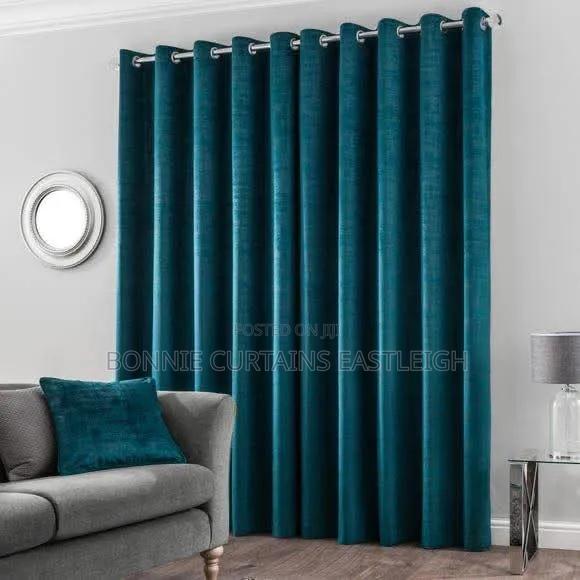 Gree and Sheers for Guests Rooms - main view