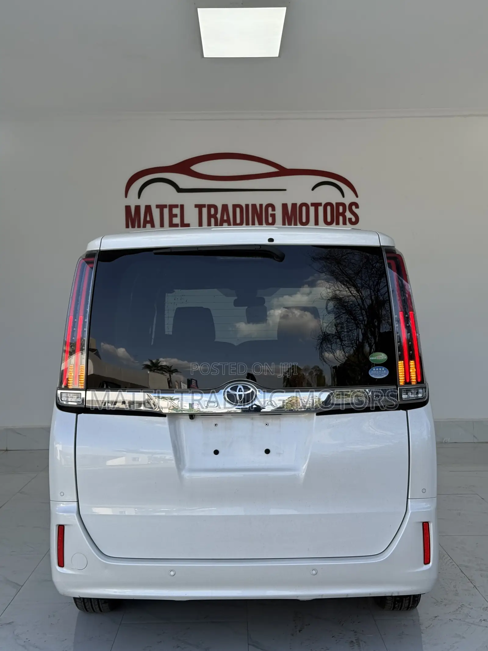 Toyota Noah 2.0 FWD (7 Seater) 2019 White
