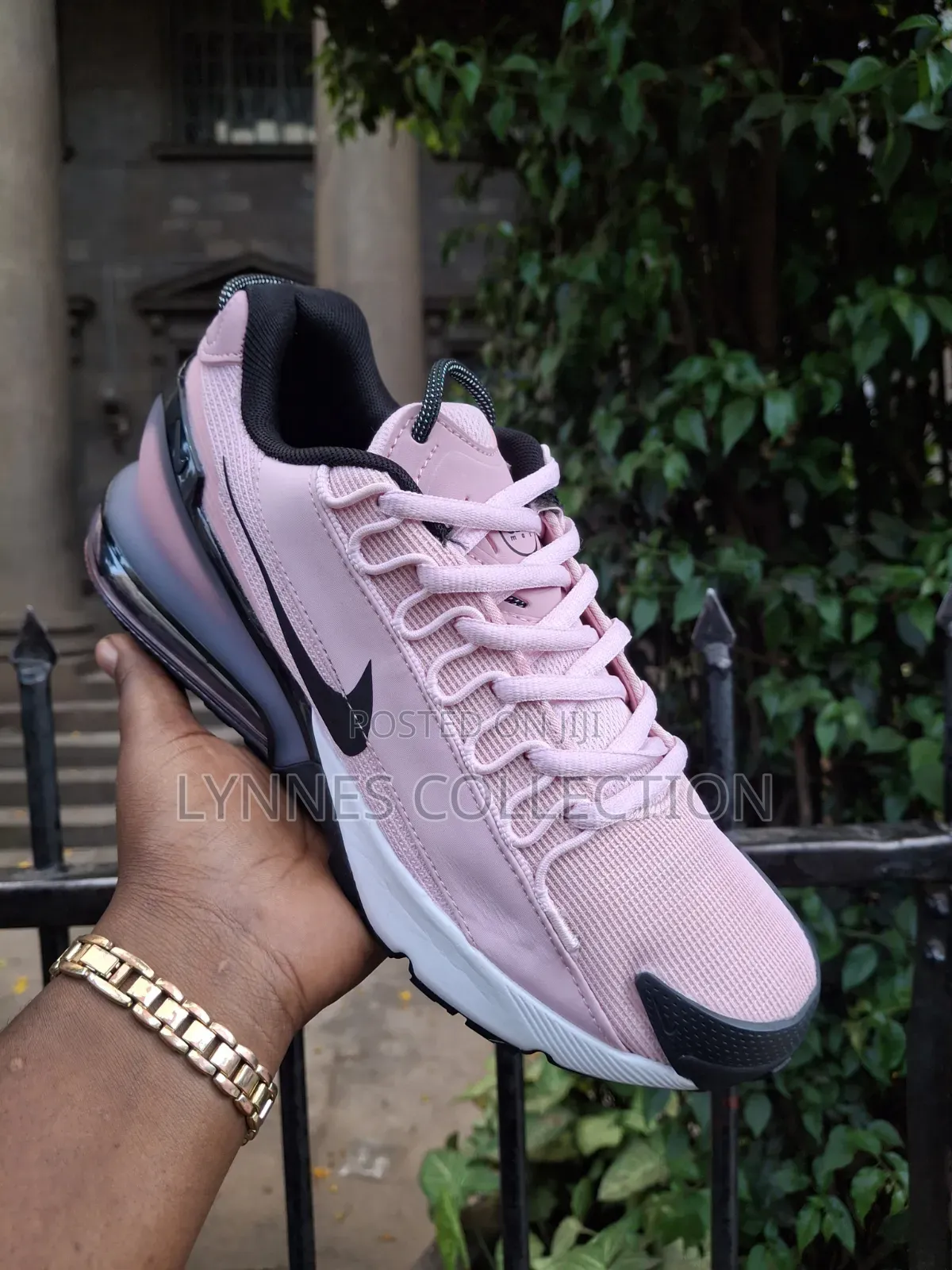 Nike Air Max Pulse Plus - Premium Streetwear Sneakers Pink