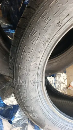 215/60r17 Comforser Cf 200