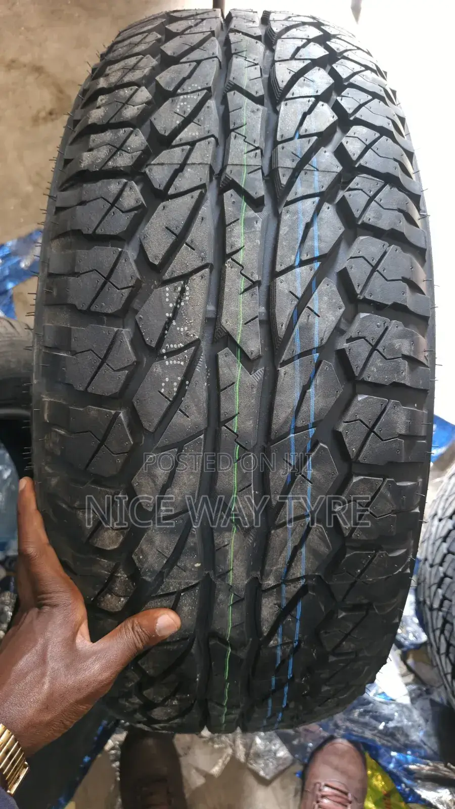 265/65r17 Comforser Cf 1100