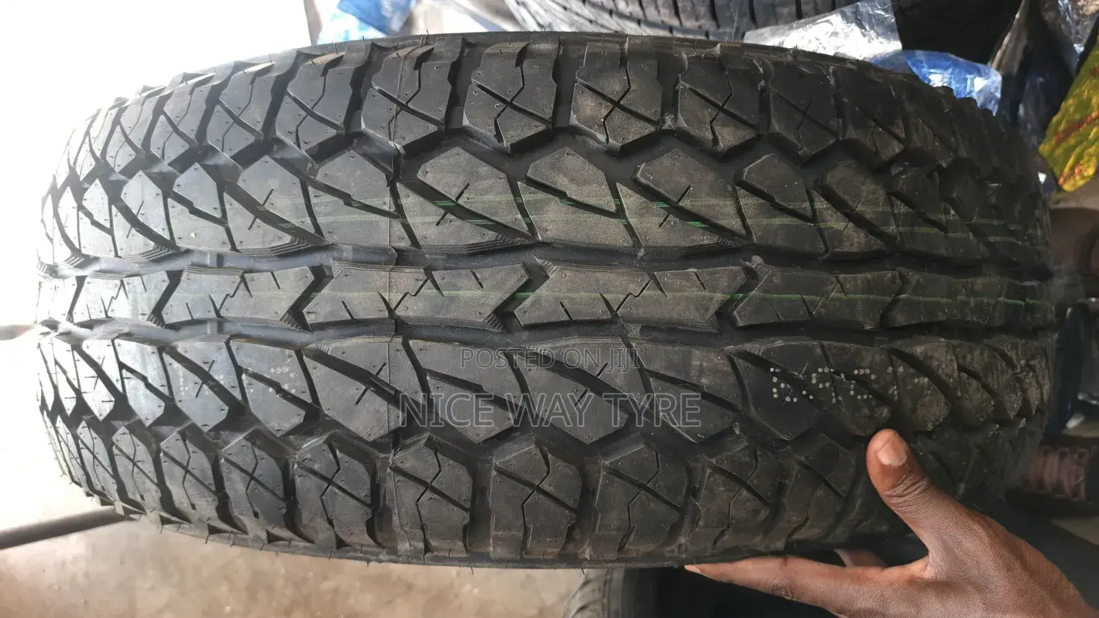 265/70r16 Comforser Cf 1100