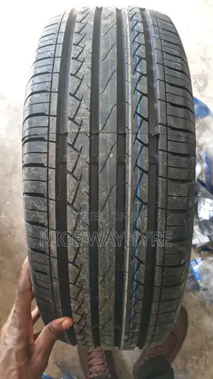 215/60r16 Comforser Cf 200