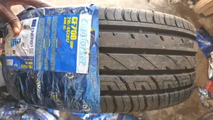 215/45r17 Cf 700