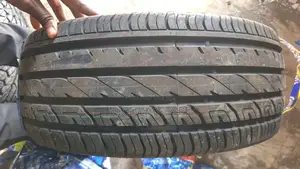 215/45r17 Cf 700