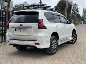 New Toyota Land Cruiser Prado 2.8 2020 White