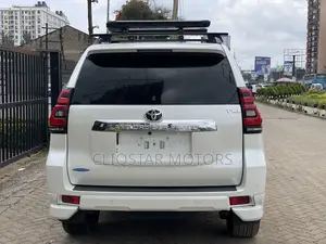 New Toyota Land Cruiser Prado 2.8 2020 White
