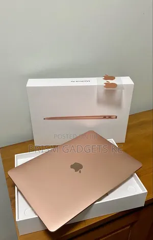 New Laptop Apple MacBook Pro 256GB Intel Core i7 SSHD (Hybrid) 1T