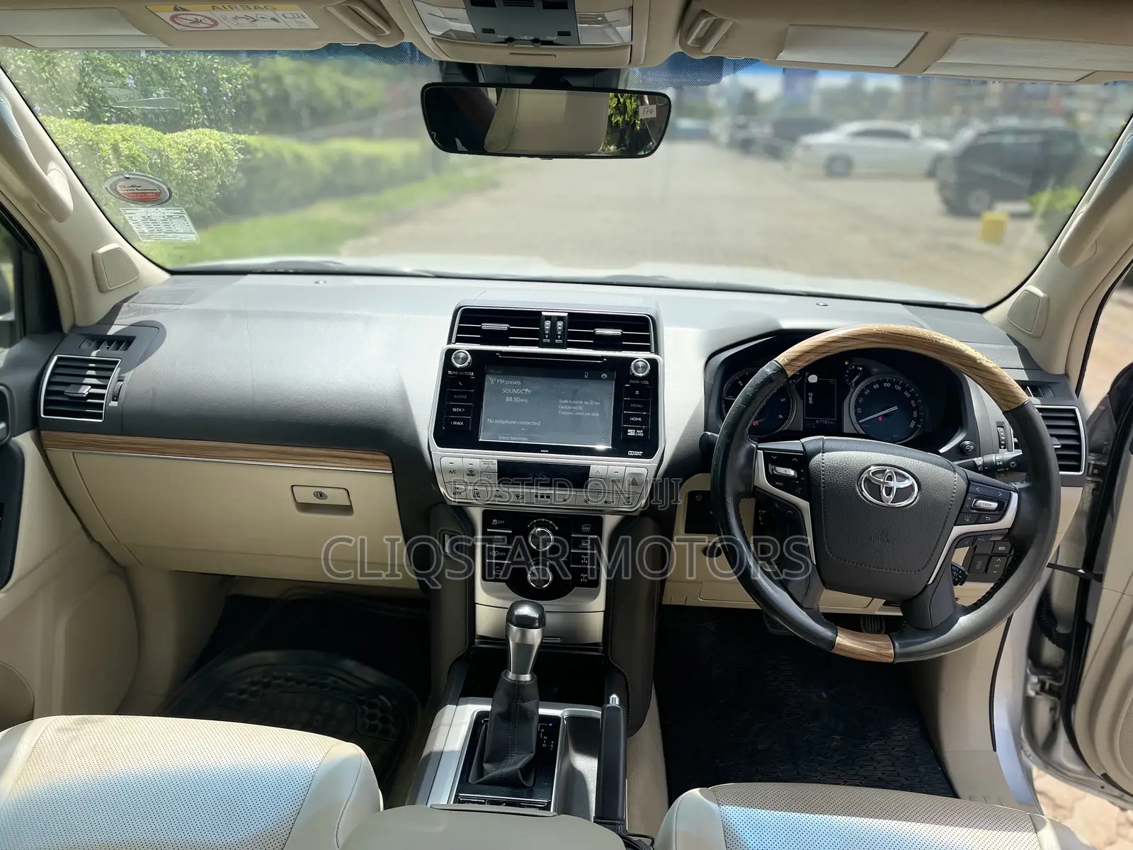 Toyota Land Cruiser Prado 2.8 2019 Silver