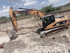 Cat Excavator 323d