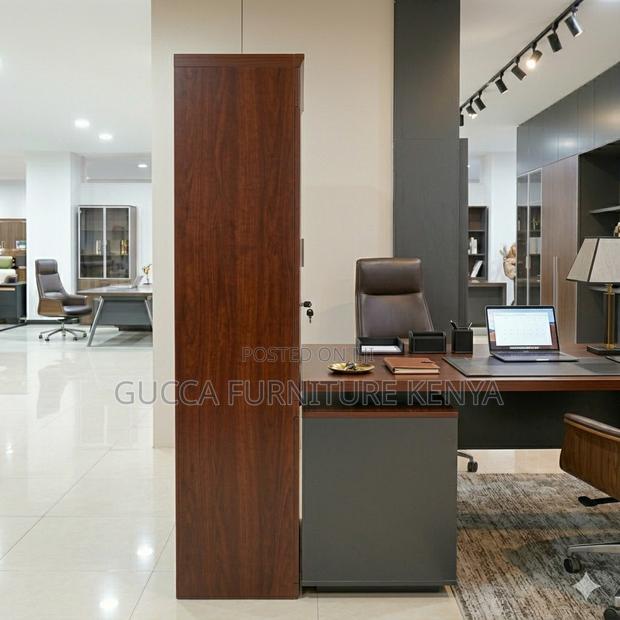 3-Door's Mahogany Executive Cabinet With Shelf - thumbnail 7