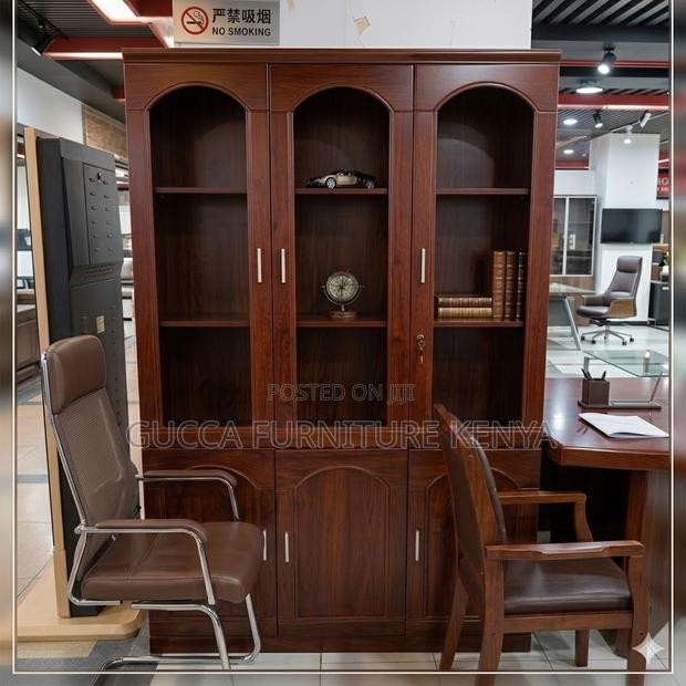 3-Door's Mahogany Executive Cabinet With Shelf - thumbnail 8