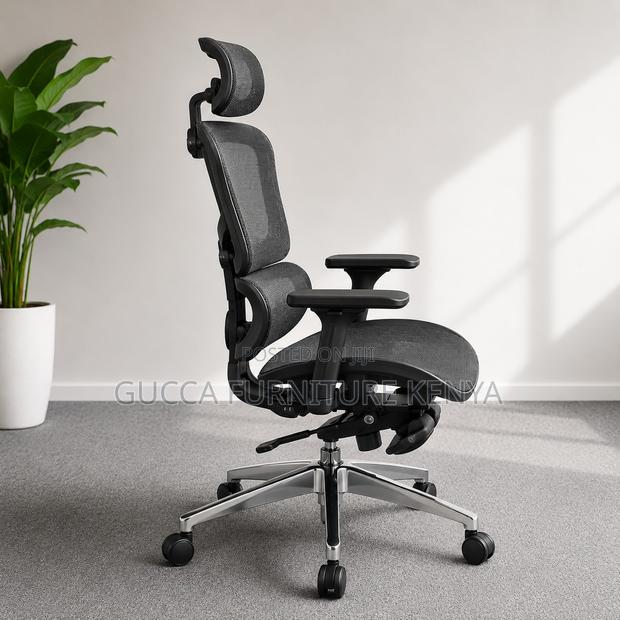 Orthopedic Reclining Mesh Boss Chair With Footrest