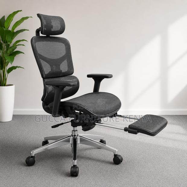 Orthopedic Reclining Mesh Boss Chair With Footrest - thumbnail 2