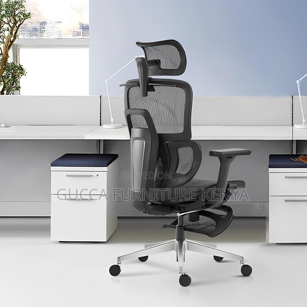 Orthopedic Reclining Mesh Boss Chair With Footrest - thumbnail 8