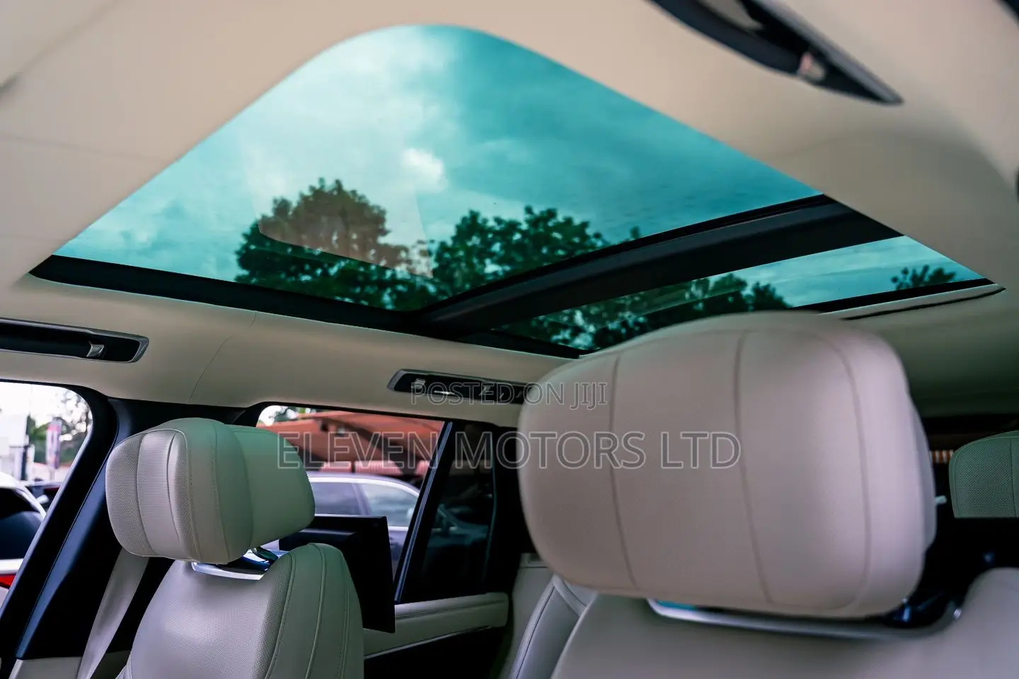 Land Rover Range Rover Vogue 2022 Black