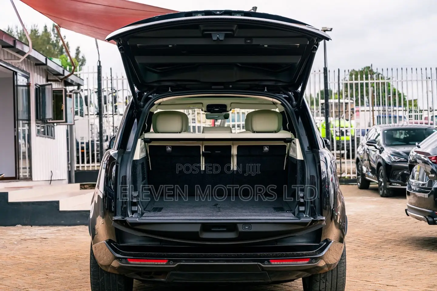 Land Rover Range Rover Vogue 2022 Black