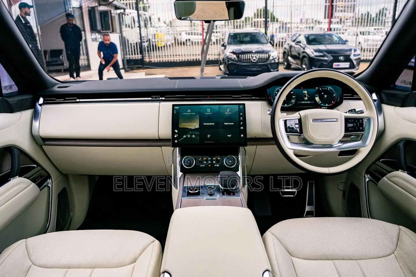 Land Rover Range Rover Vogue 2022 Black