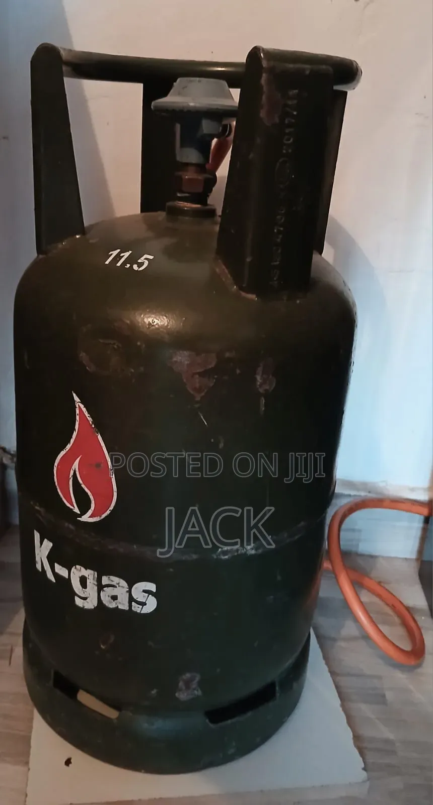 Empty 13kg Kgas Regulator and Pipe
