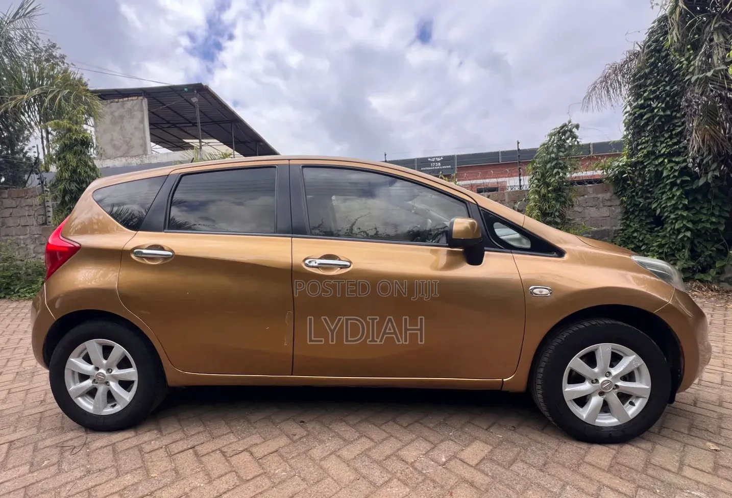 Nissan Note 2013 Brown