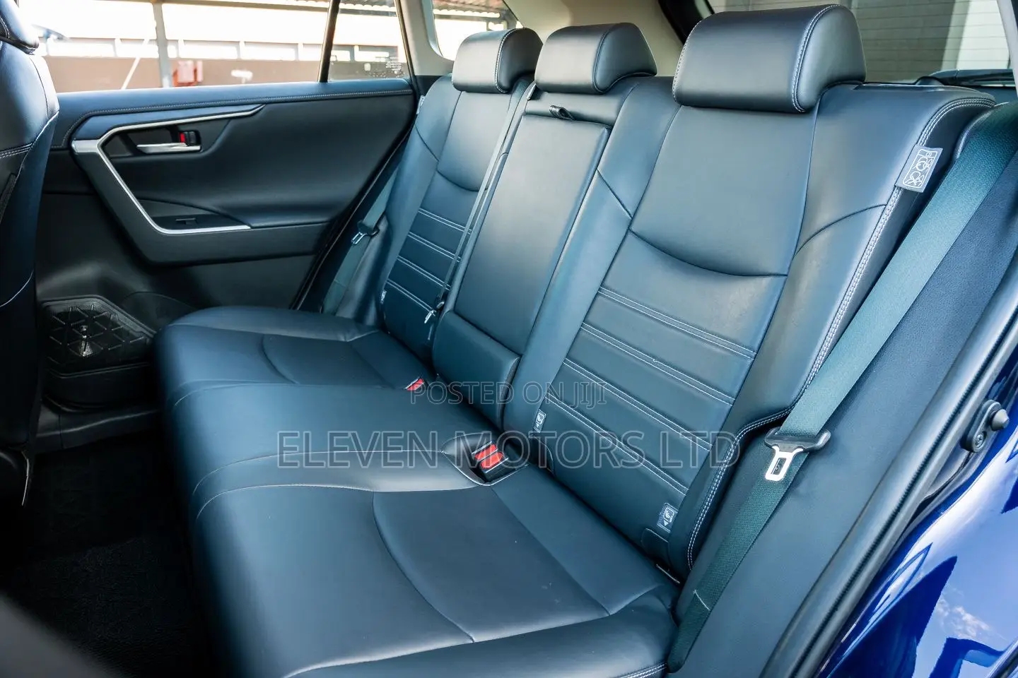 Toyota RAV4 2020 Blue