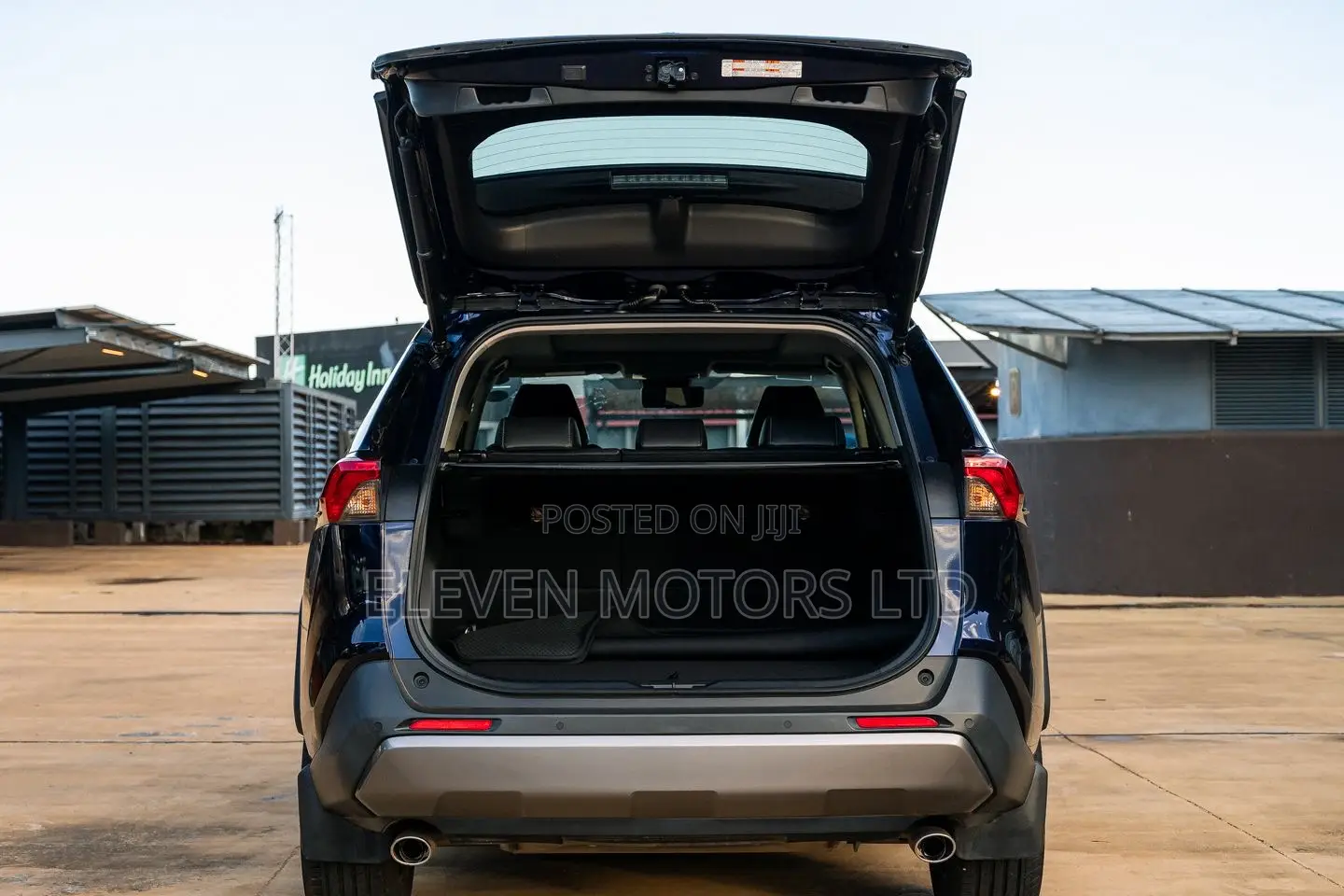 Toyota RAV4 2020 Blue