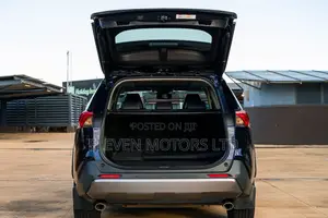 Toyota RAV4 2020 Blue