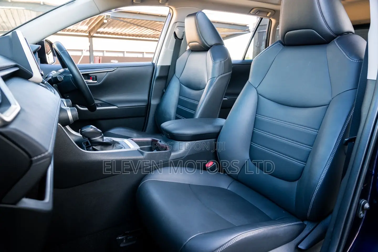 Toyota RAV4 2020 Blue