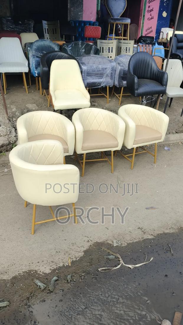 Modern Manicure Seats - thumbnail 2