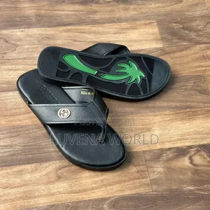 Gucci All Black Sandals