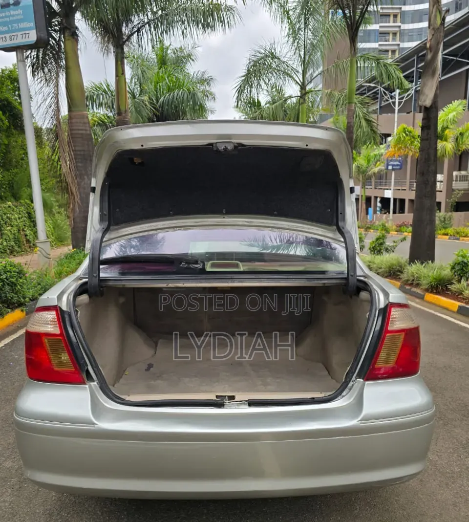 Toyota Premio 2005 Silver