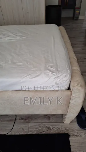 4 by 6 Fabric Bed