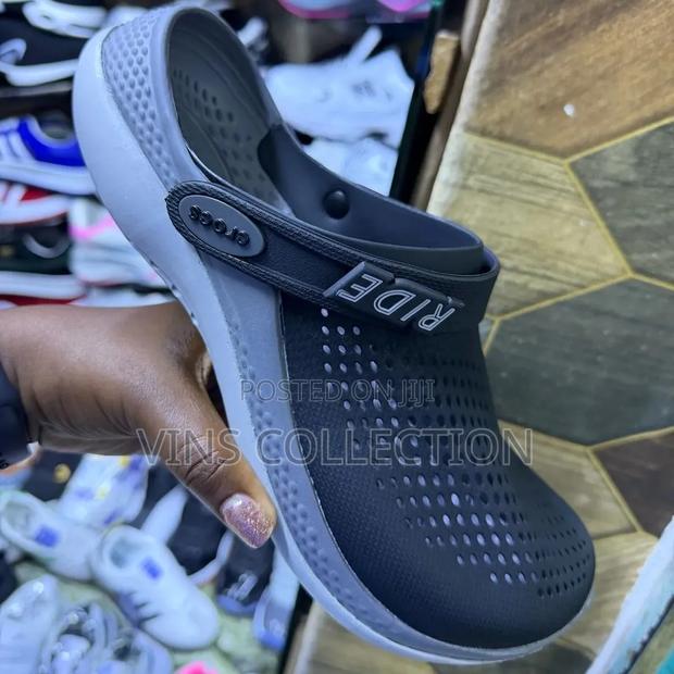 Light Weight Crocs - thumbnail 4