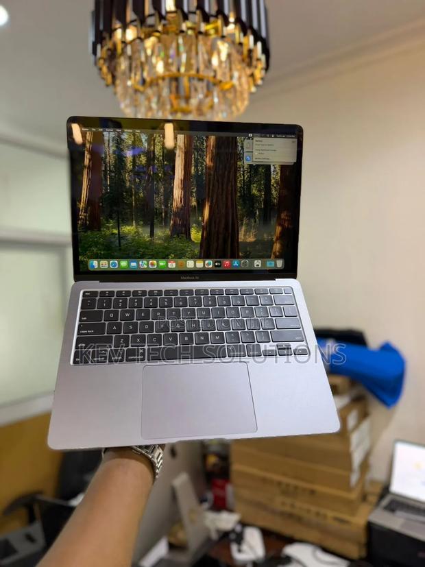 Laptop Apple MacBook Air 2020 16GB Intel Core i7 SSD 256GB