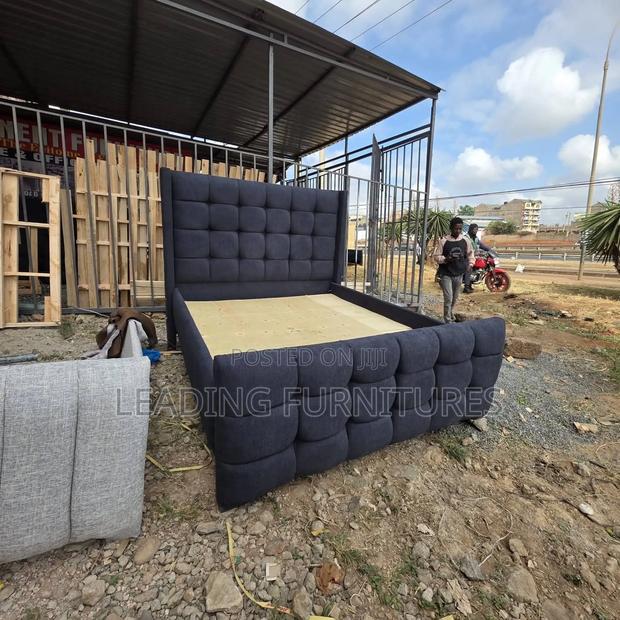 Chester King Size 5x6 Color Black