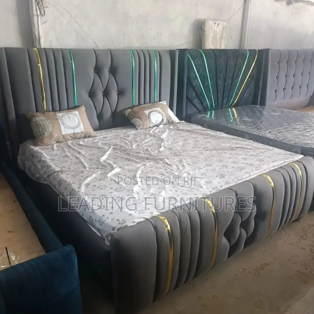 6x6 Bed With Gold +Mattress +2 Pillows