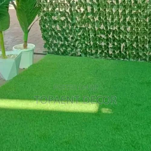 Outdoor Green Artificial No Maintenance Grass Carpet