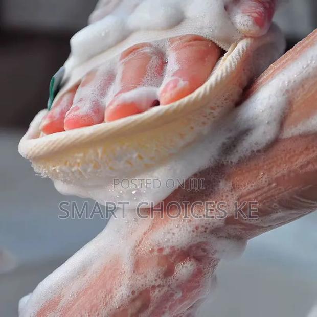 Natural Loofah Exfoliating Sponge / Bathing Sponge