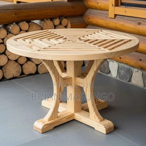 Furniture Maker - thumbnail 5