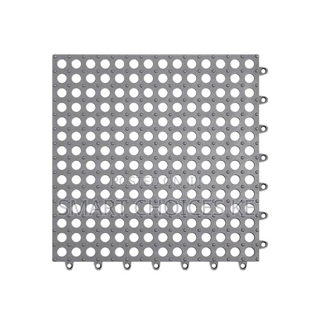 Inter Locking Anti-Slip Bathroom/Balcony Floor Mats - thumbnail 2