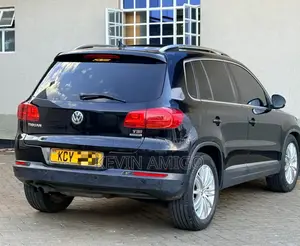 Volkswagen Tiguan S 2013 Black