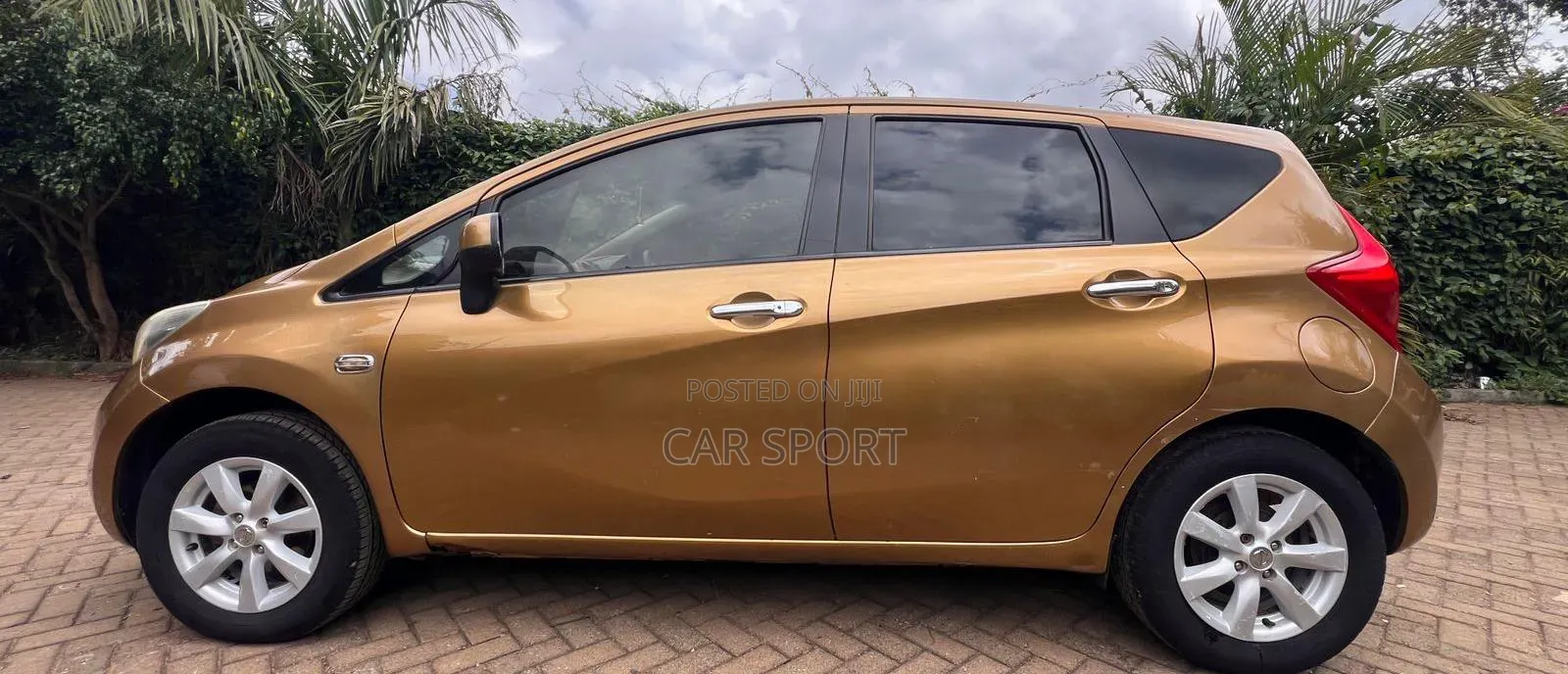 Nissan Note 2012 Gold
