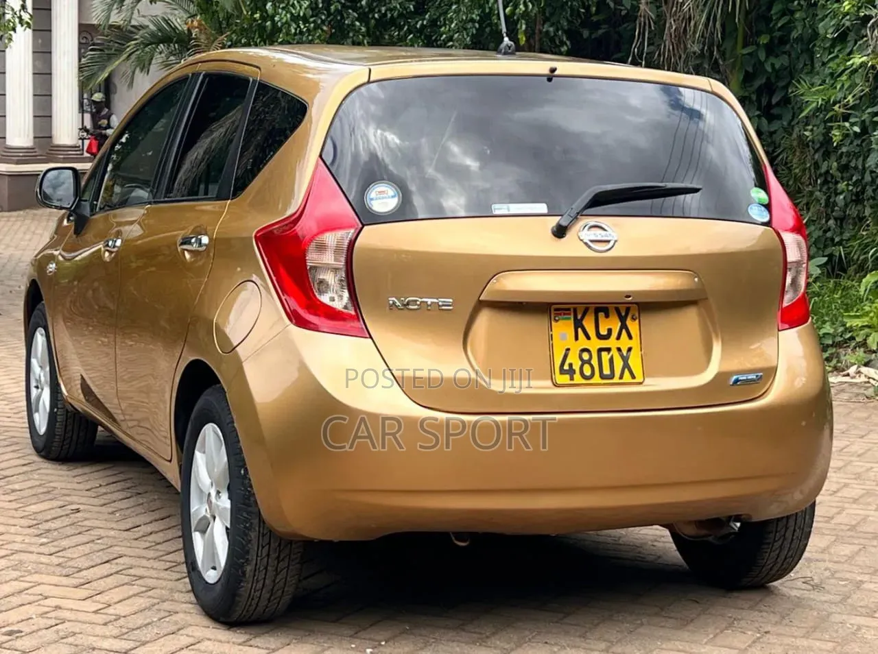 Nissan Note 2012 Gold