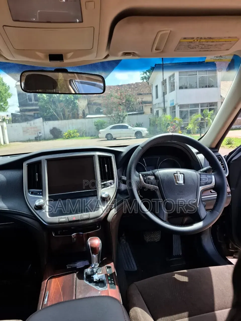 Toyota Crown 2016 Black