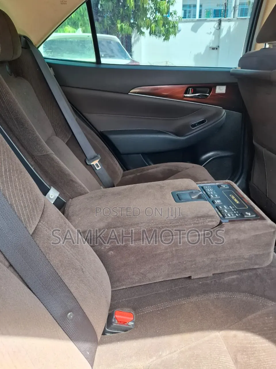 Toyota Crown 2016 Black