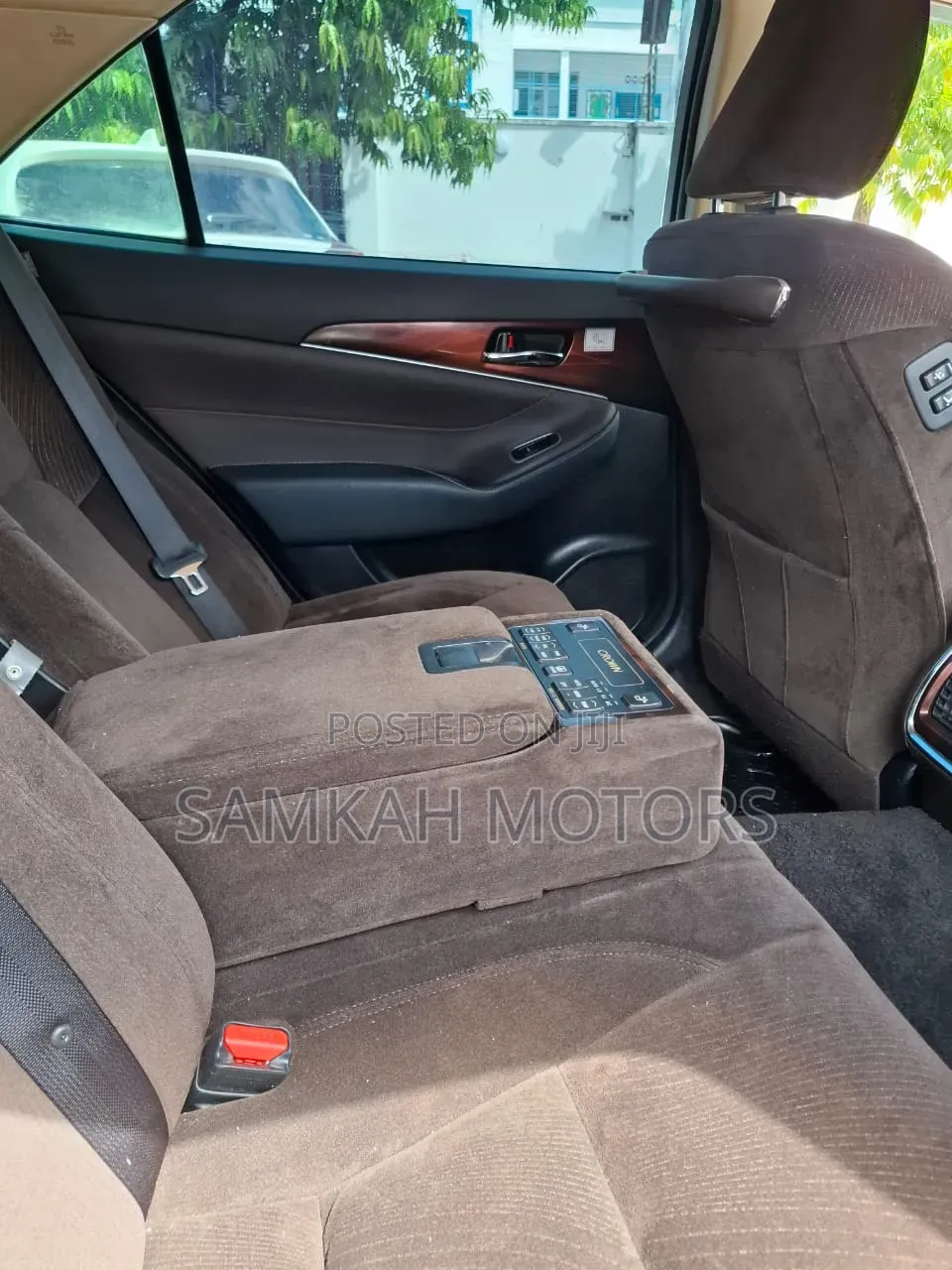 Toyota Crown 2016 Black