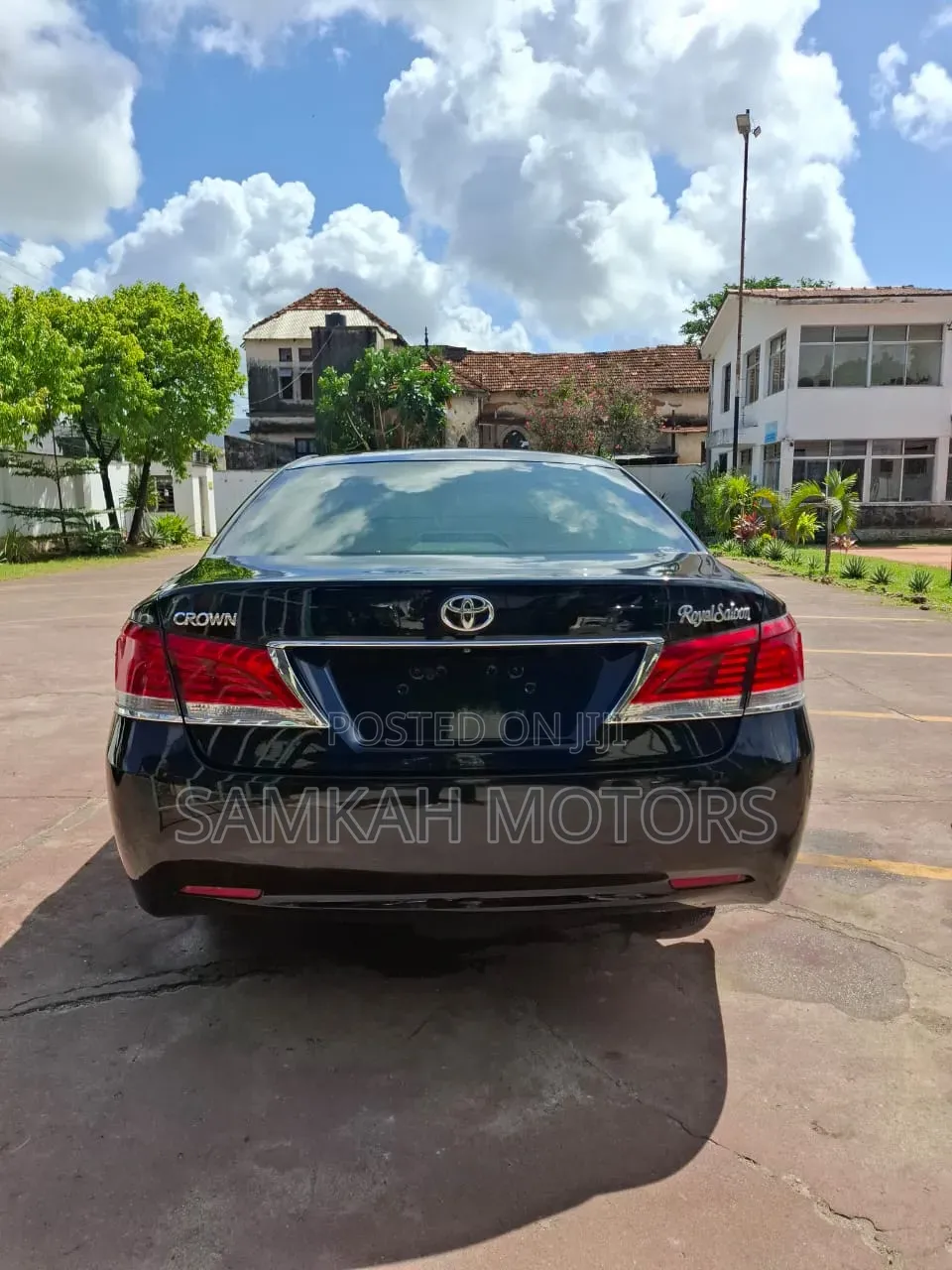 Toyota Crown 2016 Black