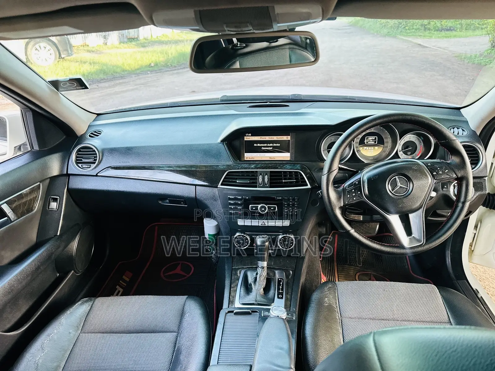 Mercedes-Benz C200 2011 White