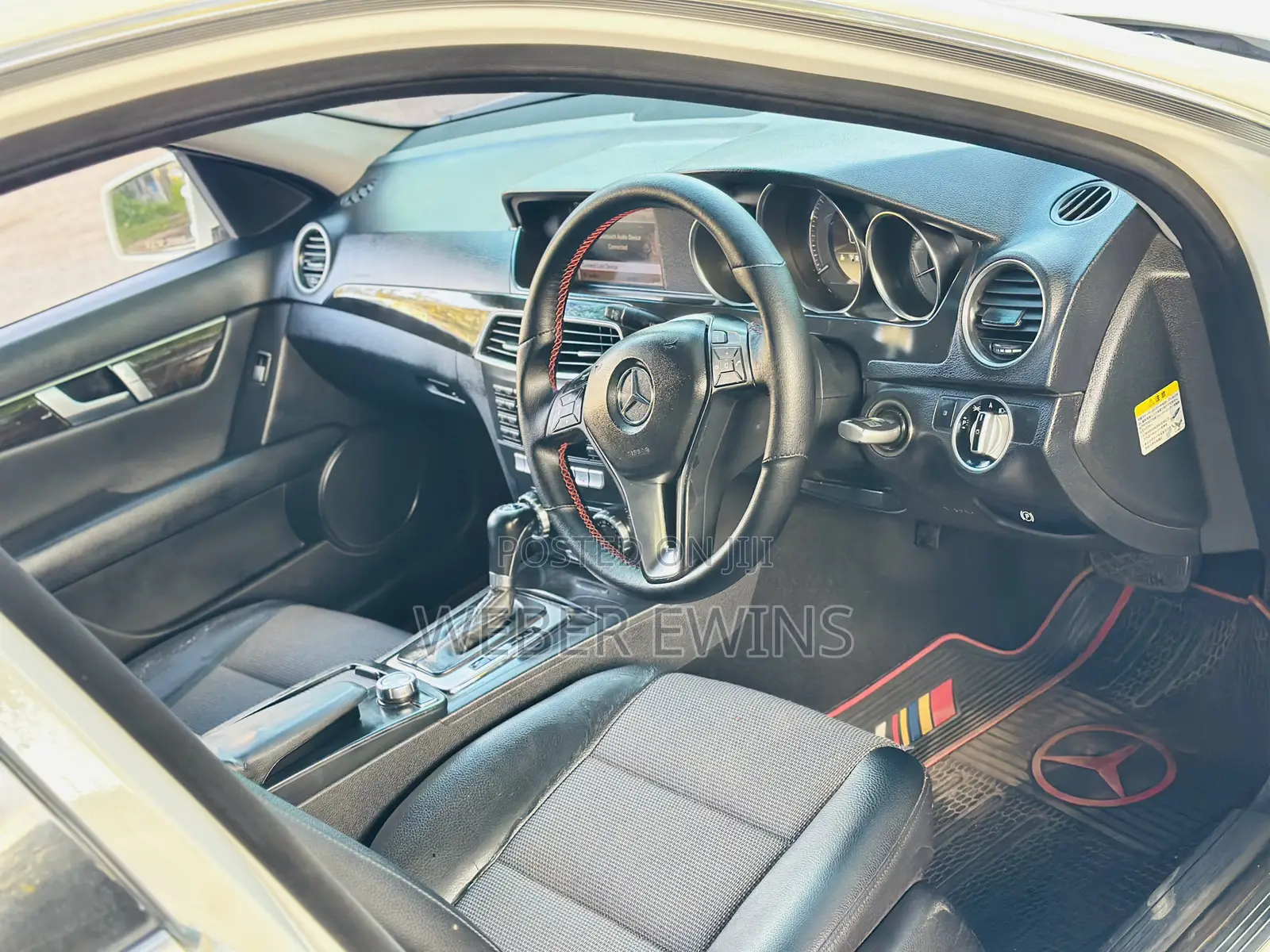 Mercedes-Benz C200 2011 White