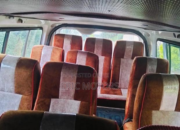 Toyota HiAce 2014 White - thumbnail 6